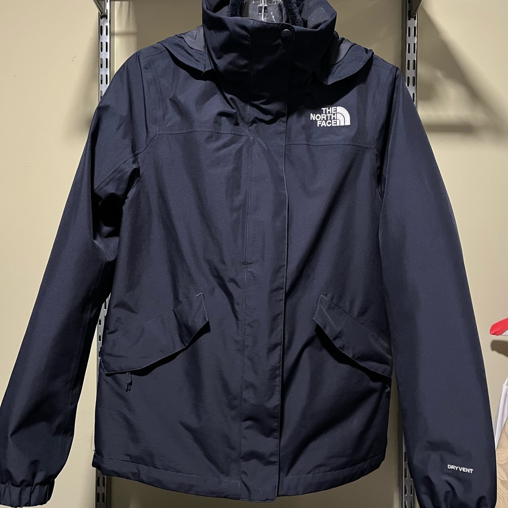 The North Face Women’s black extra small winter coat